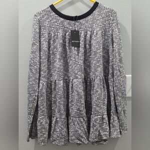 NWT Heyson Sweater Size Medium